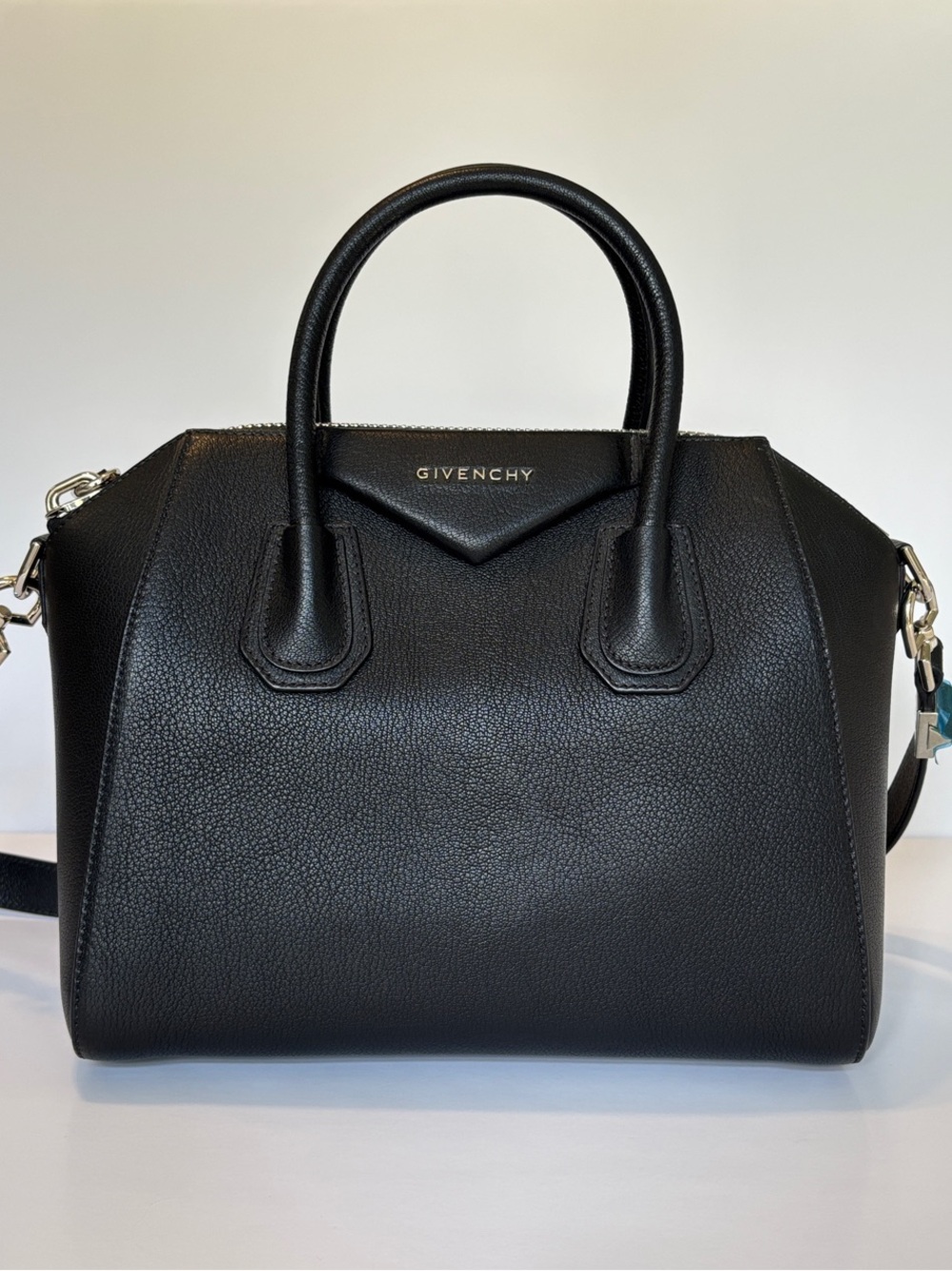 Givenchy Small Antigona in Black NWT Never Worn